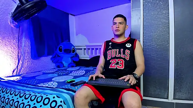 VincentBrown 777 online show from January 11, 2026, 7:59 am