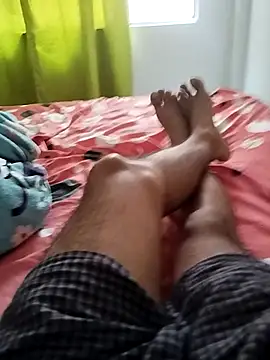 Chris    Col online show from November 21, 2025, 4:28 pm