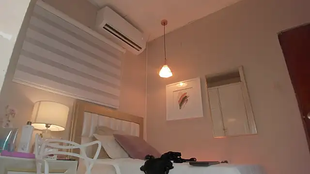 electra a online show from April 20, 2026, 9:05 pm