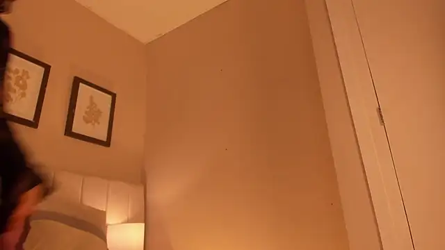 electra a online show from April 12, 2026, 4:10 pm