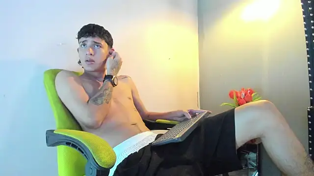 Xanderr owen2 online show from January 8, 2026, 7:31 pm