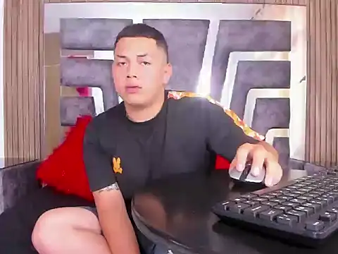 Snapshot of AlejandroRicoo chatting on November 13, 2025, 3:49 pm AlejandroRicoo online show from November 13, 2025, 3:49 pm