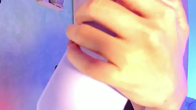 Cristal Cerati  online show from February 21, 2026, 9:50 pm