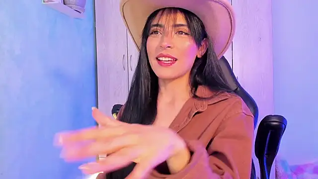 Cristal Cerati  online show from February 10, 2026, 8:19 pm