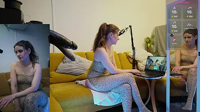 SUZANNEXXXXXX online show from March 1, 2026, 10:21 pm