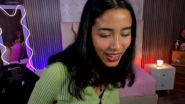 Snapshot of Joselyn_tay chatting on April 26, 2026, 12:35 pm Joselyn tay online show from April 26, 2026, 12:35 pm