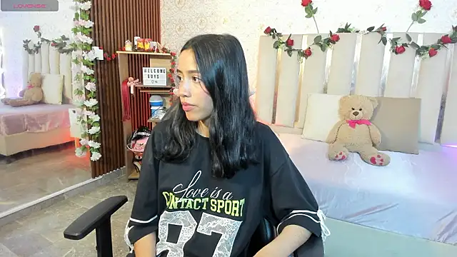 Snapshot of Joselyn_tay chatting on March 11, 2026, 8:36 pm Joselyn tay online show from March 11, 2026, 8:36 pm