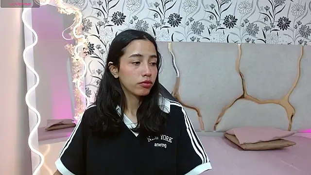 Snapshot of Joselyn_tay chatting on March 12, 2026, 2:21 pm Joselyn tay online show from March 12, 2026, 2:21 pm