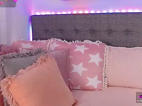 Snapshot of Antonella_Lee chatting on November 15, 2025, 7:51 pm Antonella Lee online show from November 15, 2025, 7:51 pm