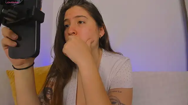 Snapshot of Ana_Torres_ chatting on May 14, 2026, 9:12 pm Ana Torres online show from May 14, 2026, 9:12 pm