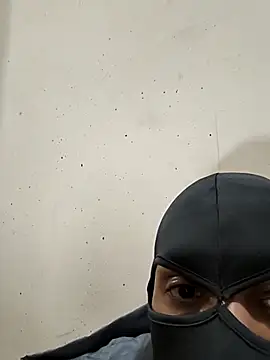 Hamoudy50 online show from November 23, 2025, 3:05 am