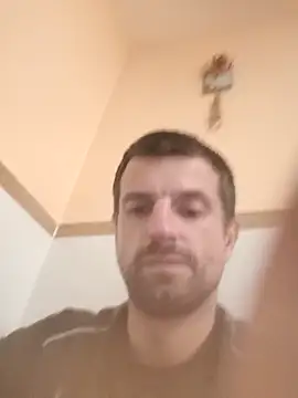 Snapshot of TwardyKierowca chatting on April 11, 2026, 9:40 pm TwardyKierowca online show from April 11, 2026, 9:40 pm