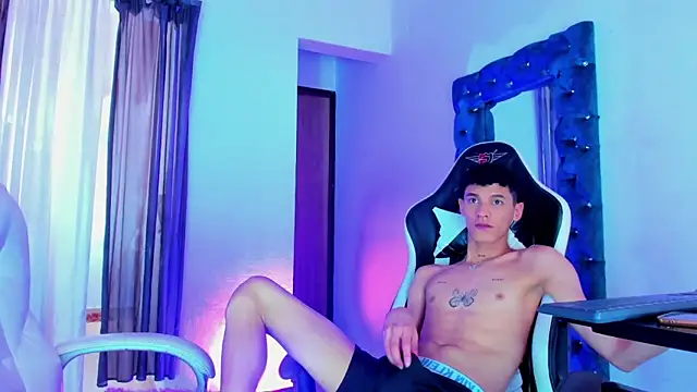 Bad boys07 online show from November 19, 2025, 3:01 pm