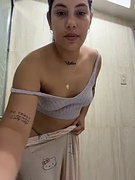 Snapshot of Anna_Bitch_Disgusting chatting on March 27, 2026, 1:25 am Anna Bitch Disgusting online show from March 27, 2026, 1:25 am