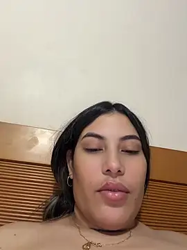 Snapshot of Anna_Bitch_Disgusting chatting on April 12, 2026, 10:18 am Anna Bitch Disgusting online show from April 12, 2026, 10:18 am