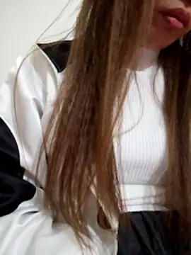 Niss8386 online show from January 5, 2026, 5:27 pm