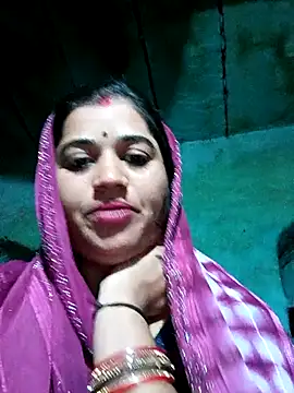 Hot kamla online show from February 9, 2026, 11:25 pm