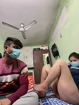 Snapshot of Cute_hotzara chatting on January 13, 2026, 4:49 am Cute hotzara online show from January 13, 2026, 4:49 am