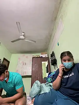 Cute hotzara online show from March 19, 2026, 5:51 am