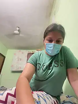 Cute hotzara online show from March 23, 2026, 6:02 am