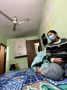 Snapshot of Cute_hotzara chatting on November 27, 2025, 4:24 am Cute hotzara online show from November 27, 2025, 4:24 am