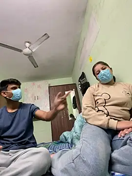 Snapshot of Cute_hotzara chatting on November 26, 2025, 4:34 am Cute hotzara online show from November 26, 2025, 4:34 am