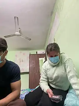 Snapshot of Cute_hotzara chatting on December 17, 2025, 4:50 am Cute hotzara online show from December 17, 2025, 4:50 am