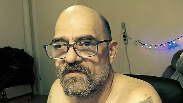 MrBigginTX online show from January 17, 2026, 5:33 am