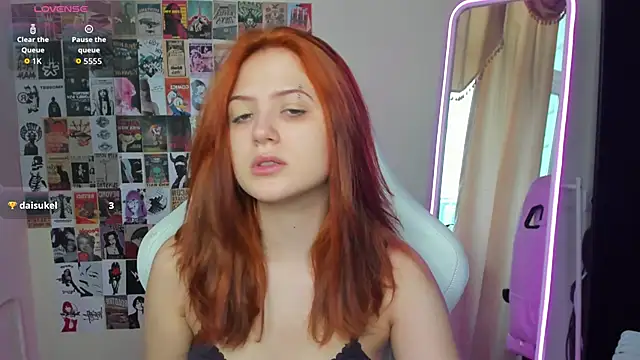 Anora Miller online show from December 15, 2025, 8:20 am