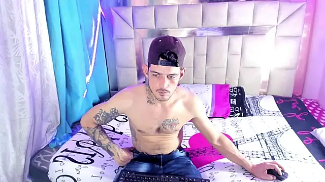 Snapshot of Sexybigjefffx chatting on December 15, 2025, 1:44 am Sexybigjefffx online show from December 15, 2025, 1:44 am