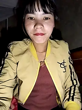 gugu0022 online show from November 30, 2025, 9:48 pm