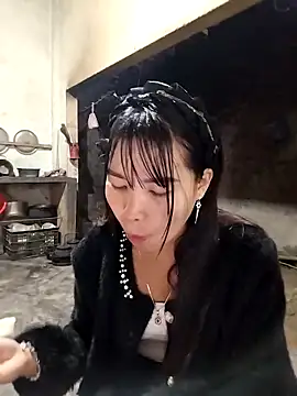 Snapshot of gugu0022 chatting on March 6, 2026, 2:28 am gugu0022 online show from March 6, 2026, 2:28 am