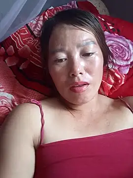 Snapshot of Lyly_sexyy chatting on April 28, 2026, 5:01 am Lyly sexyy online show from April 28, 2026, 5:01 am