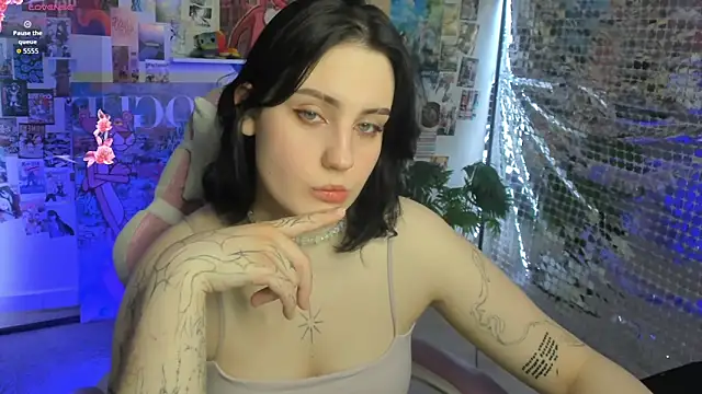 hey tessa online show from April 13, 2026, 7:18 pm