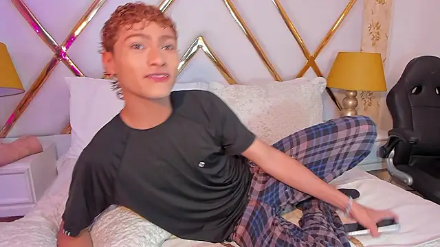 Snapshot of JacobRusso chatting on February 11, 2026, 3:17 am JacobRusso online show from February 11, 2026, 3:17 am