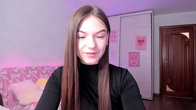 luna lust 212 online show from May 28, 2026, 4:20 am