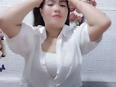 Snapshot of Site-loe chatting on February 11, 2026, 2:39 pm Site-loe online show from February 11, 2026, 2:39 pm