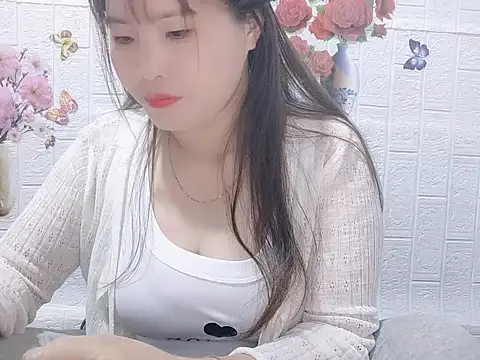 Snapshot of Site-loe chatting on February 9, 2026, 2:53 am Site-loe online show from February 9, 2026, 2:53 am