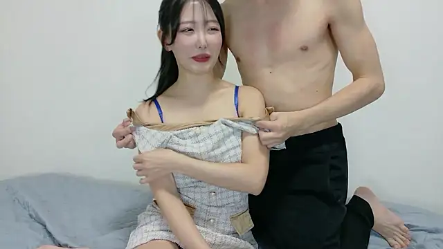 Snapshot of ikura_chan chatting on November 26, 2025, 2:28 pm ikura chan online show from November 26, 2025, 2:28 pm