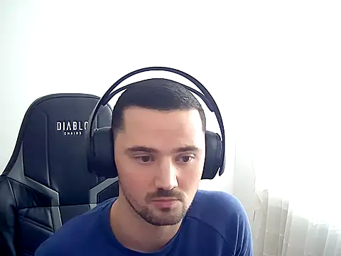 Handsomeboy4you online show from November 12, 2025, 1:59 pm