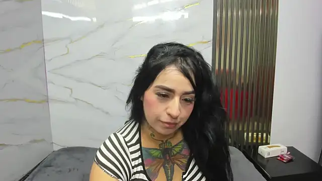 DashaMiller  online show from November 21, 2025, 1:10 pm