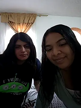 rosaroja69 online show from November 12, 2025, 4:00 pm