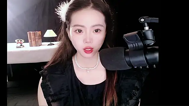 nannanbaby002 online show from November 13, 2025, 12:09 pm