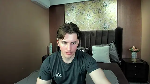 MarkYeti online show from November 14, 2025, 9:24 am