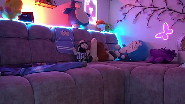 Teenjenn  online show from April 3, 2026, 11:55 pm