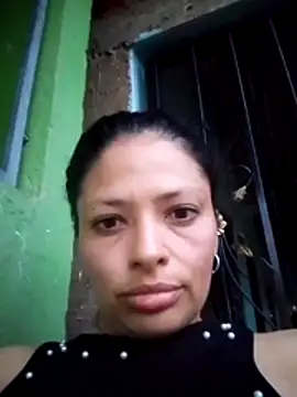 flakitaexo online show from November 19, 2025, 10:32 pm