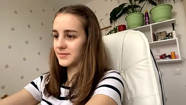 SweetieKatie online show from December 1, 2025, 8:15 am