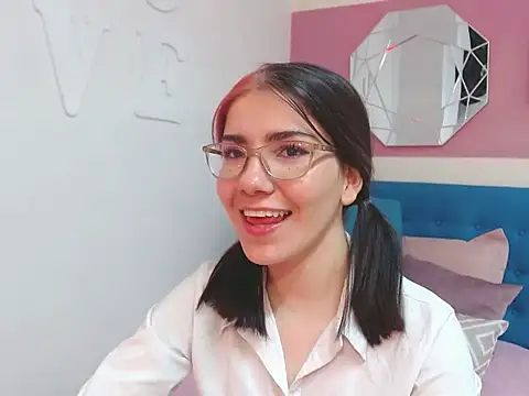 AriLumi online show from November 22, 2025, 9:57 pm