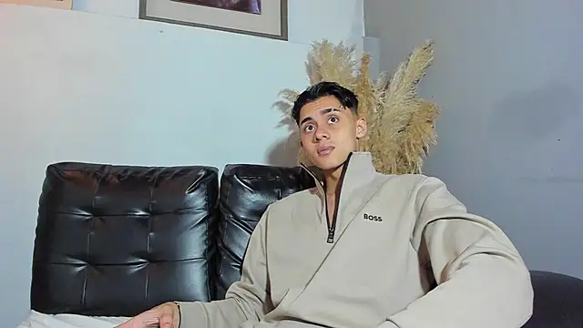 ZeusBrant online show from April 8, 2026, 1:12 pm