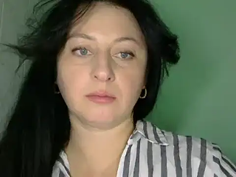 Snapshot of MelinaAx chatting on February 14, 2026, 11:10 am MelinaAx online show from February 14, 2026, 11:10 am